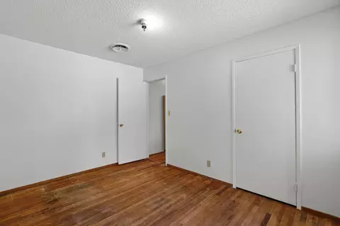 Bedroom - 2042 Neptune Ter, Redding, CA 96002 photo 3 of 10