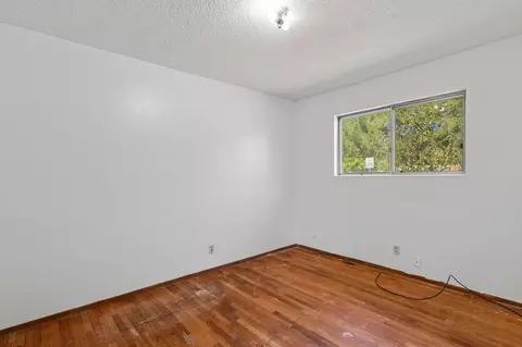 Bedroom - 2042 Neptune Ter, Redding, CA 96002 photo 9 of 10