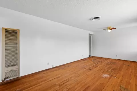 Living - 2042 Neptune Ter, Redding, CA 96002 photo 2 of 5