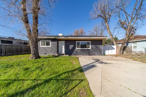 2330 Wilsey Dr, Redding, CA 96001