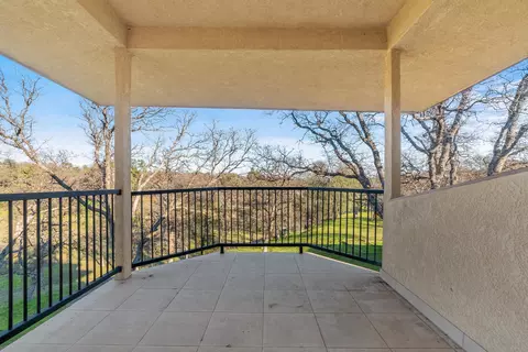 Exterior - 14860 Oak Knoll Dr, Red Bluff, CA 96080 photo 2 of 7