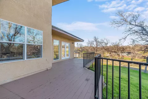 Exterior - 14860 Oak Knoll Dr, Red Bluff, CA 96080 photo 3 of 7