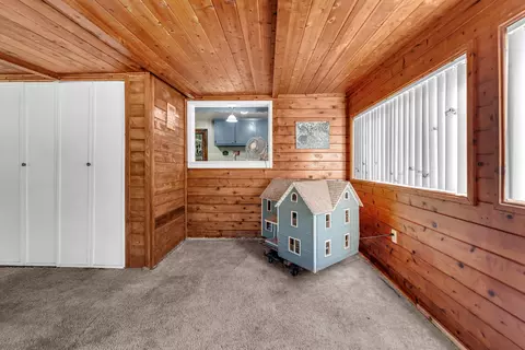 Entry Way - 5386 Elm Ln, Redding, CA 96001 photo 1 of 3