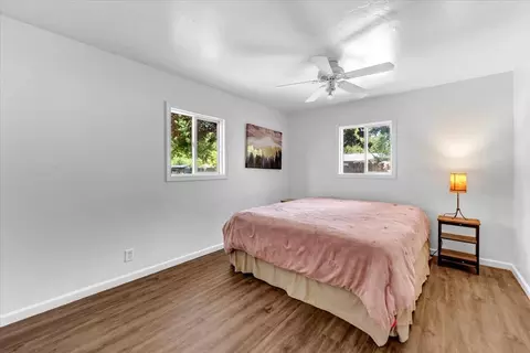 Bedroom - 5386 Elm Ln, Redding, CA 96001 photo 1 of 4
