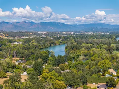 View/Area - 5386 Elm Ln, Redding, CA 96001 photo 2 of 2