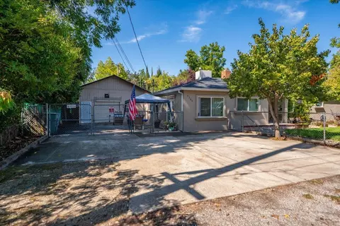 Exterior - 5386 Elm Ln, Redding, CA 96001 photo 9 of 9