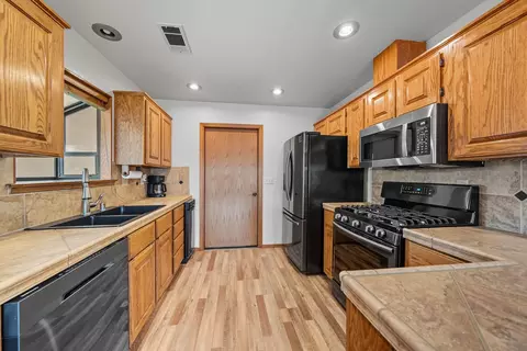 11426 Menlo Way, Redding, CA 96003 photo 18