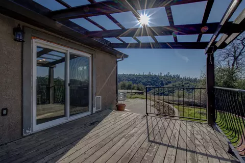 22212 Loop Dr, Redding, CA 96003 photo 36