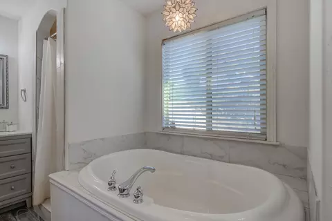 22212 Loop Dr, Redding, CA 96003 photo 28