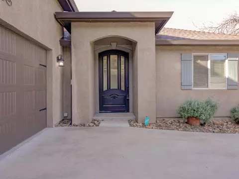 22212 Loop Dr, Redding, CA 96003 photo 5