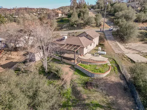 22212 Loop Dr, Redding, CA 96003 photo 58