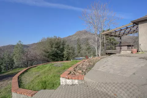 22212 Loop Dr, Redding, CA 96003 photo 38
