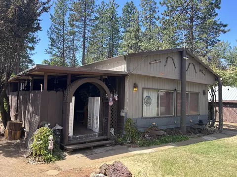 21590 Viola St, Burney, CA 96013