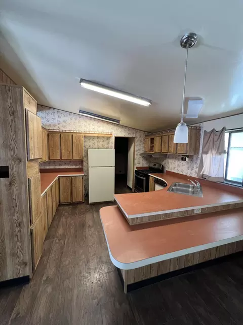 1401 Menomenee Ln, Redding, CA 96003 photo 8