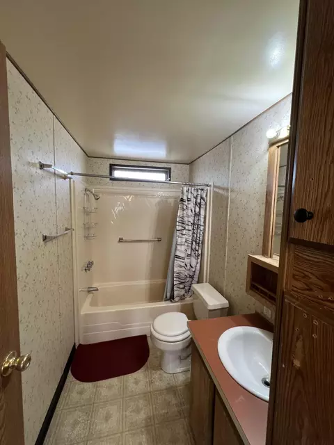 1401 Menomenee Ln, Redding, CA 96003 photo 13