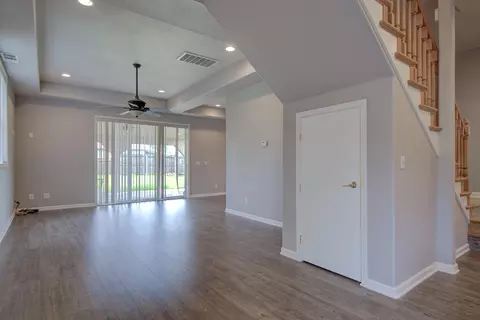 1208 Riviera Dr, Redding, CA 96001 photo 21