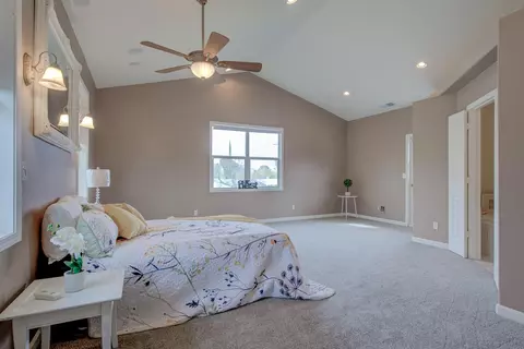 1208 Riviera Dr, Redding, CA 96001 photo 27