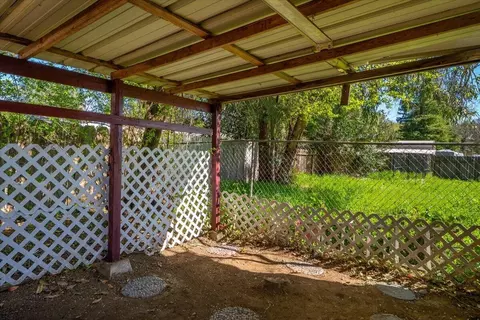 Exterior - 2165 Paris Ave, Redding, CA 96001 photo 5 of 5