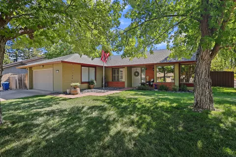 3897 Fujiyama Way, Redding, CA 96001 photo 3