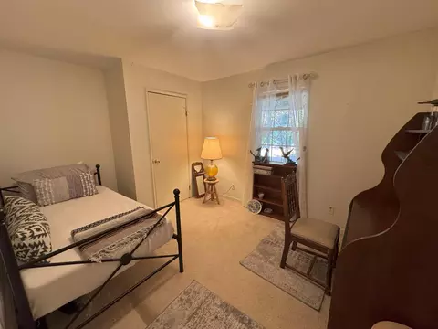 Bedroom - 25991 Cir Bell Rd, Fall River Mills, CA 96028 photo 7 of 13