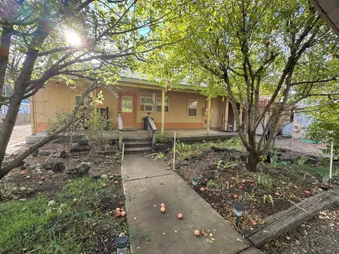 25991 Cir Bell Rd, Fall River Mills, CA 96028