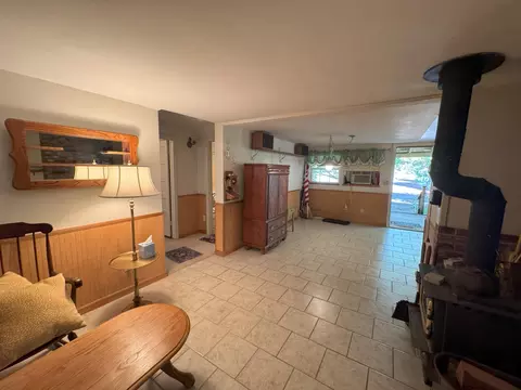 Living - 25991 Cir Bell Rd, Fall River Mills, CA 96028 photo 2 of 8