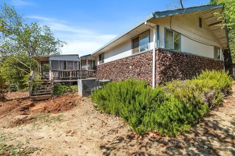 14086 Old Oregon Trl, Redding, CA 96003 photo 26