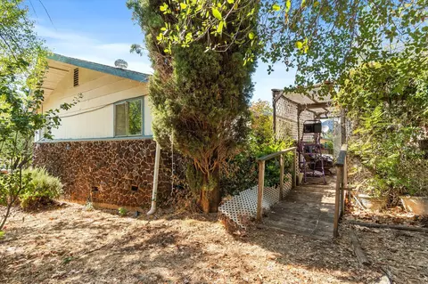 14086 Old Oregon Trl, Redding, CA 96003 photo 29