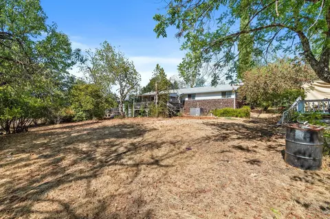 14086 Old Oregon Trl, Redding, CA 96003 photo 27