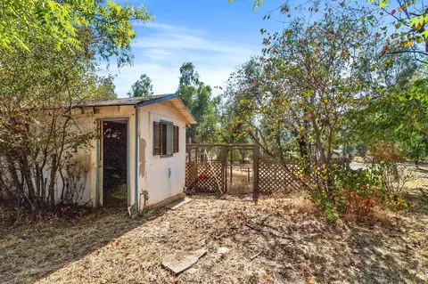 14086 Old Oregon Trl, Redding, CA 96003 photo 31