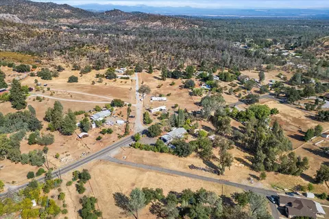 14086 Old Oregon Trl, Redding, CA 96003 photo 39