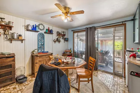 14086 Old Oregon Trl, Redding, CA 96003 photo 12