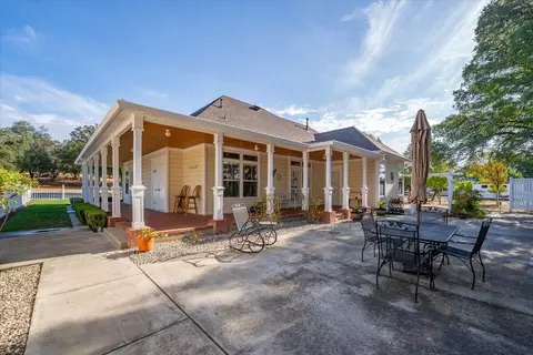 Exterior - 18771 Drake Rd, Red Bluff, CA 96080 photo 11 of 31