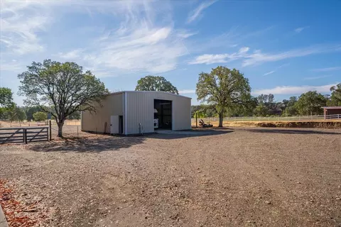 Exterior - 18771 Drake Rd, Red Bluff, CA 96080 photo 28 of 31