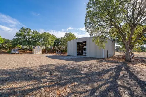 Exterior - 18771 Drake Rd, Red Bluff, CA 96080 photo 27 of 31