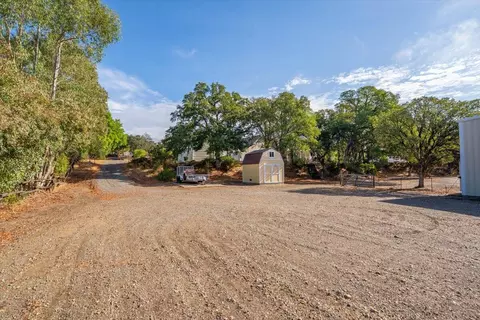 Exterior - 18771 Drake Rd, Red Bluff, CA 96080 photo 26 of 31