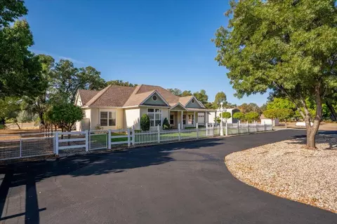 Exterior - 18771 Drake Rd, Red Bluff, CA 96080 photo 1 of 31