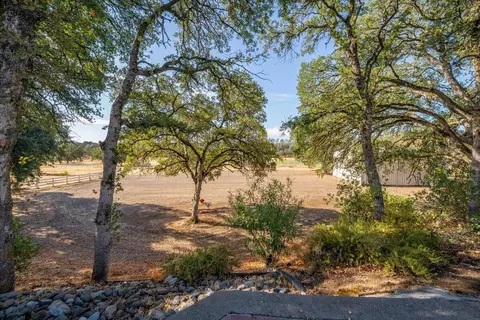 Exterior - 18771 Drake Rd, Red Bluff, CA 96080 photo 16 of 31