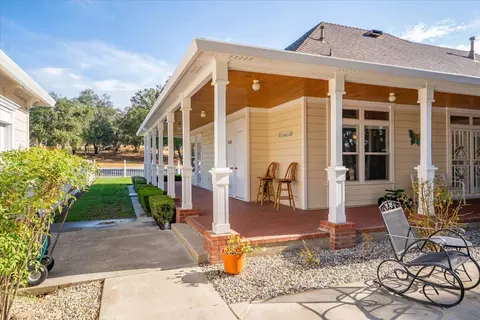 Exterior - 18771 Drake Rd, Red Bluff, CA 96080 photo 13 of 31