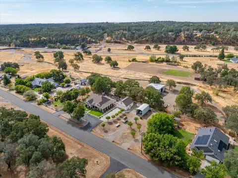View/Area - 18771 Drake Rd, Red Bluff, CA 96080 photo 4 of 8