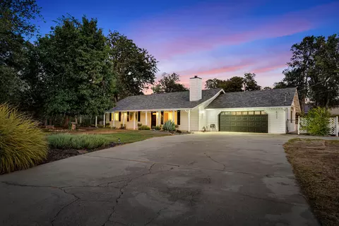 8221 Placer Rd, Redding, CA 96001
