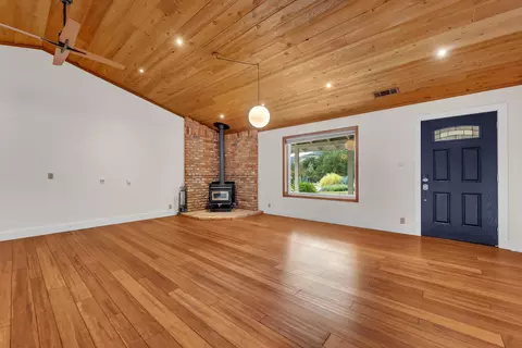 Living - 8221 Placer Rd, Redding, CA 96001 photo 1 of 3