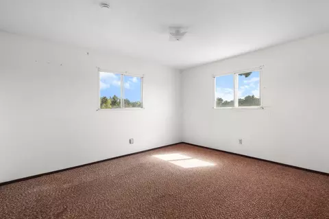 Bedroom - 21077 Dodson Ln, Anderson, CA 96007 photo 5 of 8