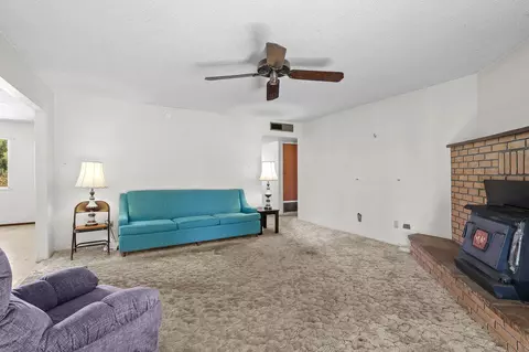 Living - 21077 Dodson Ln, Anderson, CA 96007 photo 2 of 3
