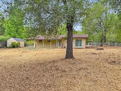 Exterior - 12097 Romar St, Redding, CA 96003 photo 6 of 12