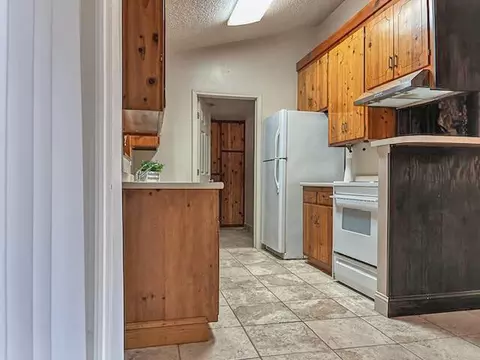 Kitchen - 12097 Romar St, Redding, CA 96003 photo 2 of 3