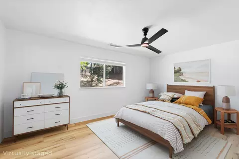 Bedroom - 1728 Almaden Dr, Redding, CA 96001 photo 2 of 4