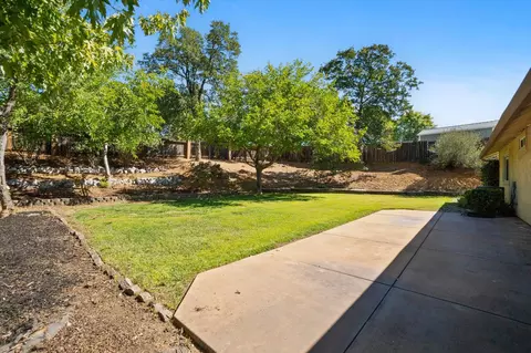 Exterior - 1728 Almaden Dr, Redding, CA 96001 photo 3 of 7