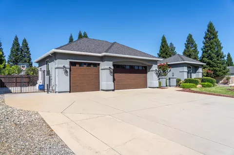 Exterior - 2796 Madison River Dr, Redding, CA 96002 photo 10 of 10
