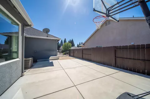 Exterior - 2796 Madison River Dr, Redding, CA 96002 photo 9 of 10
